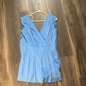 Gianni Bini perrywinkle blue romper size small